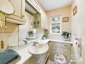 WC- click for photo gallery